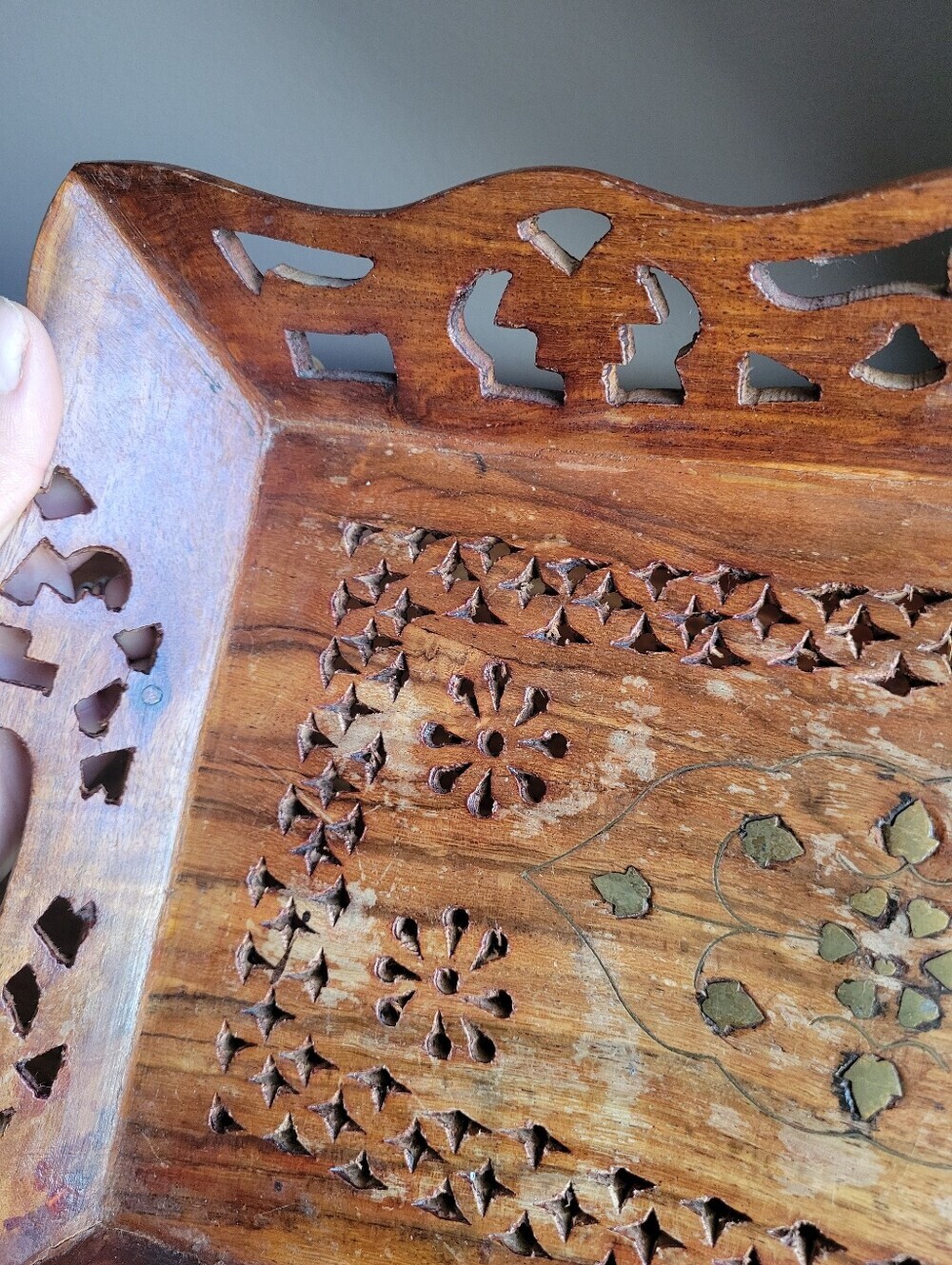 Artisanal Handcrafted Wooden Serving Tray Open-work Lattice Borders Floral Desig - Picture 10 of 11